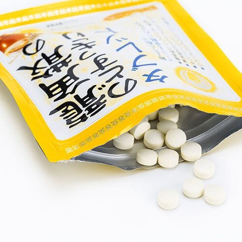 Ryukakusan Honey lemon Throat Tablet