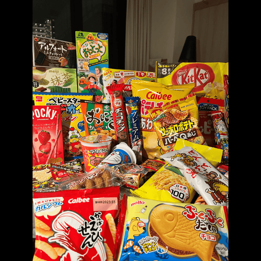 Get your HimeBox now! 31 Japanese Snacks!